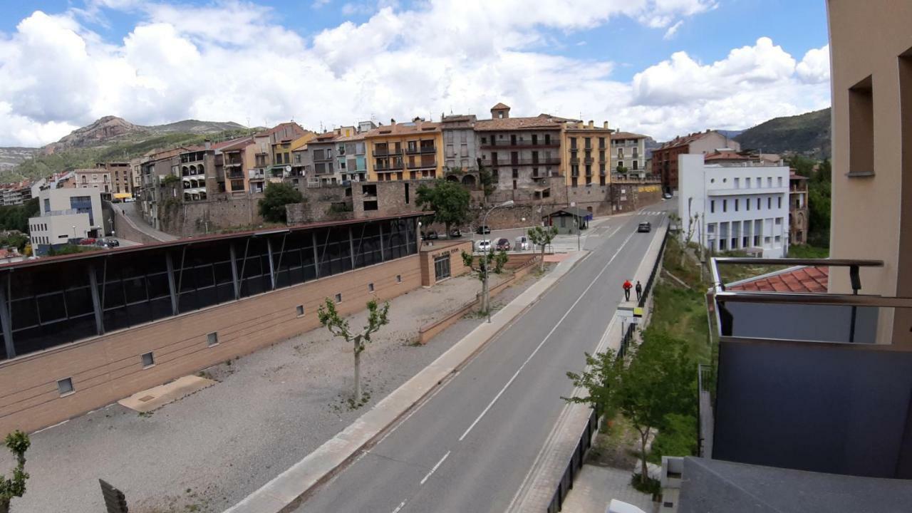 Apartaments Julia Pobla de Segur Exterior photo